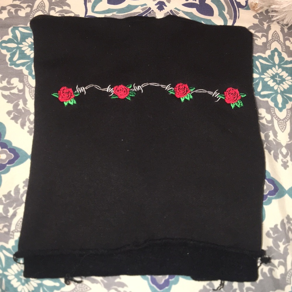 Black cropped hoodie